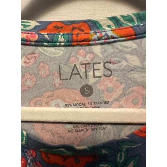 Lates By Kates Woman's Floral Pajama Set Short Sleeve Size Small - Picture 2 of 9